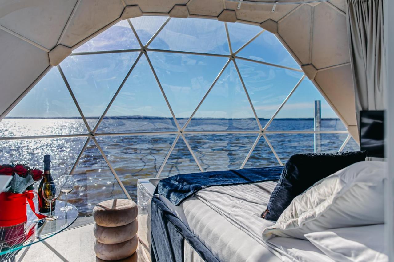 Domki na wodzie - Grand HT Houseboats - with sauna, jacuzzi&massage chair Mielno  Buitenkant foto